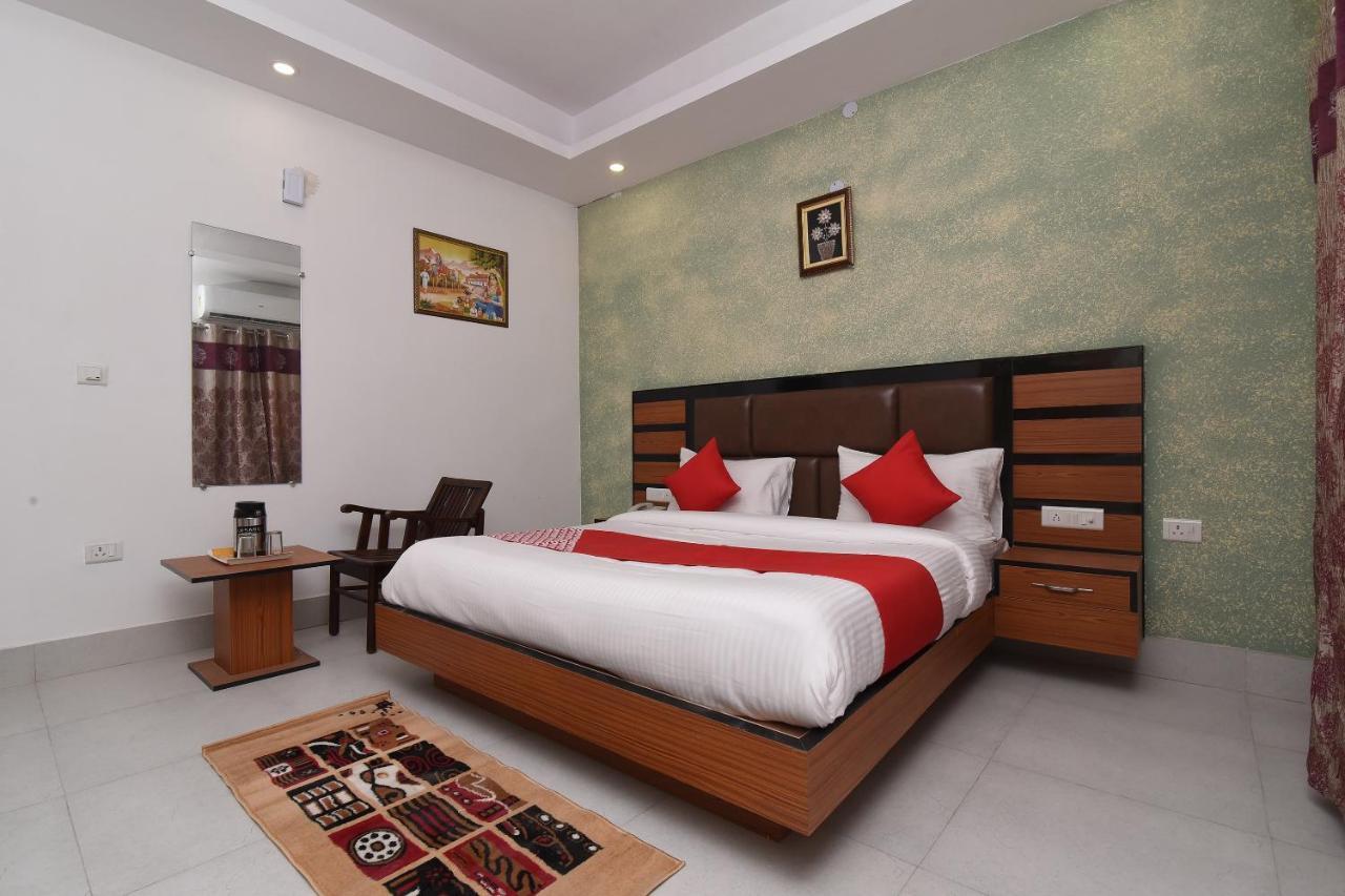 Capital O 13310 Noida Suites Dış mekan fotoğraf