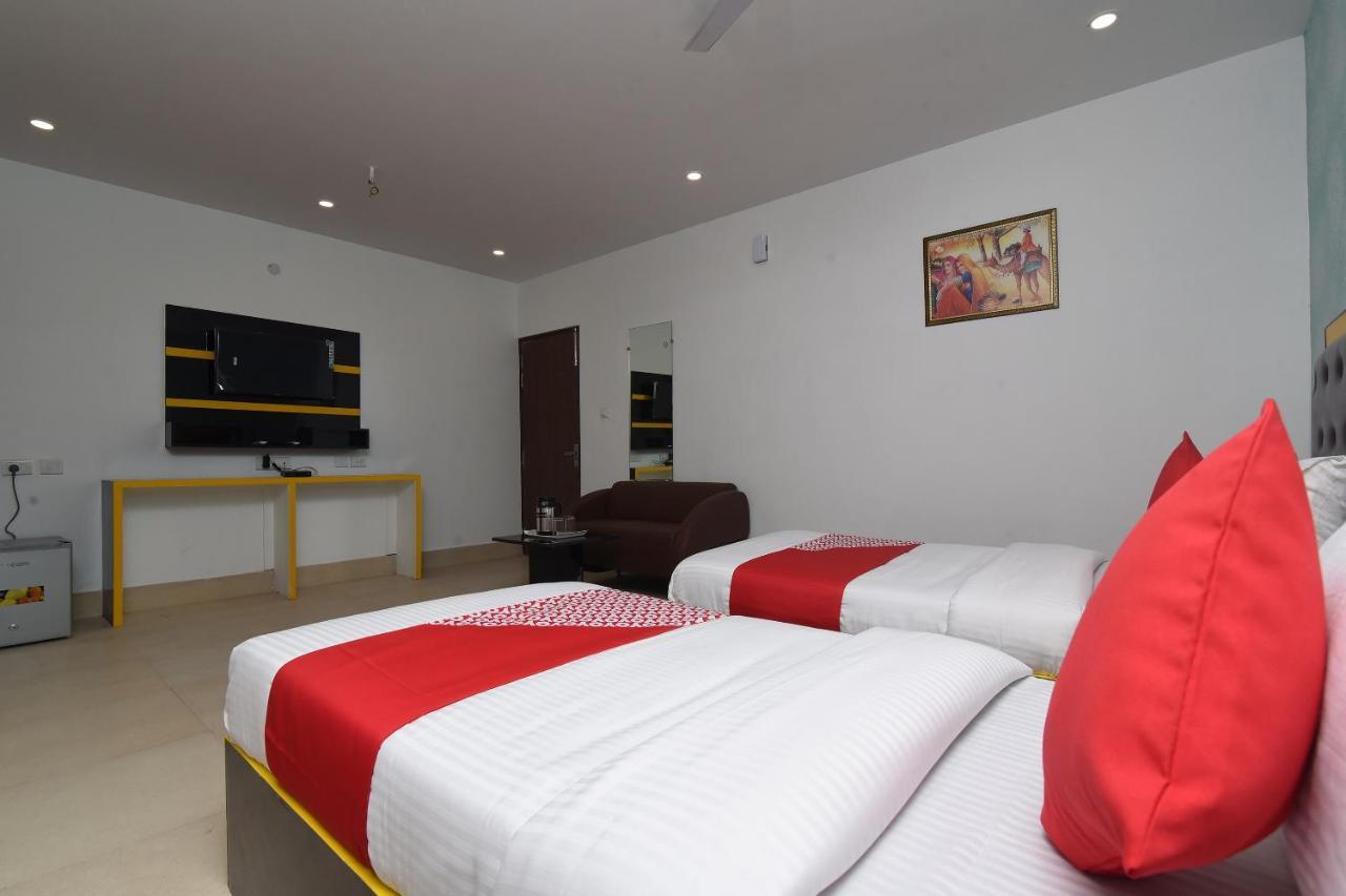 Capital O 13310 Noida Suites Dış mekan fotoğraf