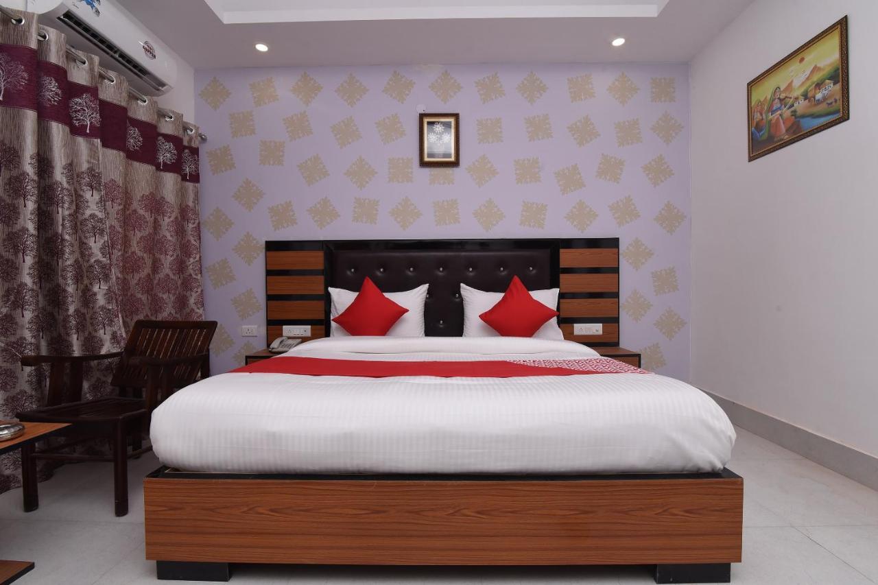 Capital O 13310 Noida Suites Dış mekan fotoğraf