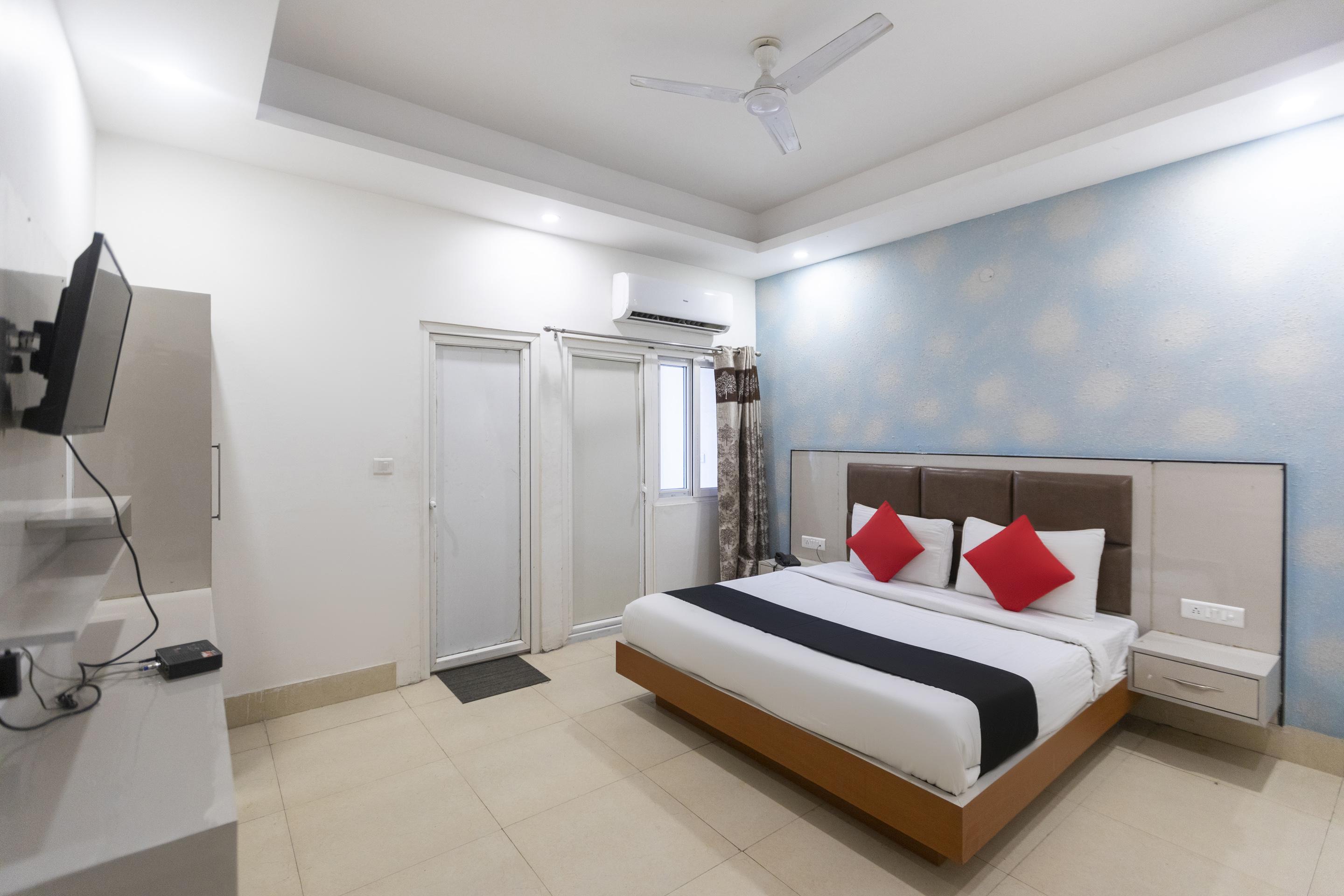 Capital O 13310 Noida Suites Dış mekan fotoğraf