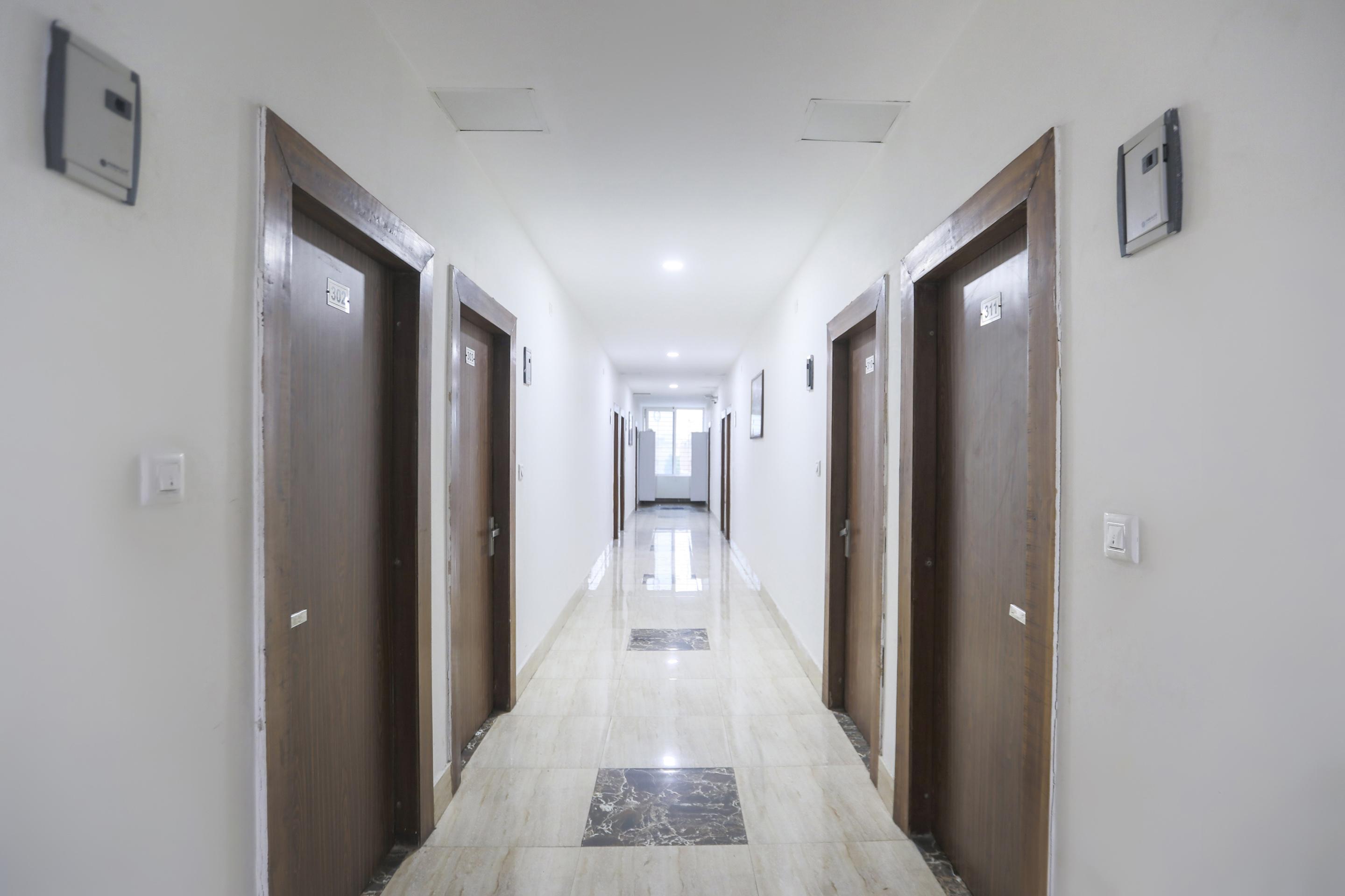Capital O 13310 Noida Suites Dış mekan fotoğraf