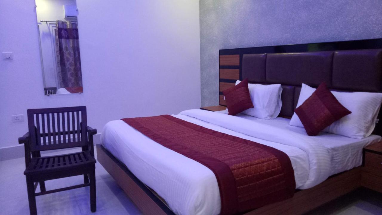 Capital O 13310 Noida Suites Dış mekan fotoğraf