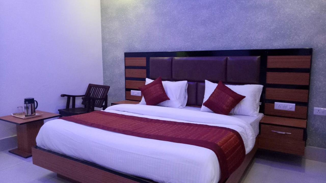 Capital O 13310 Noida Suites Dış mekan fotoğraf