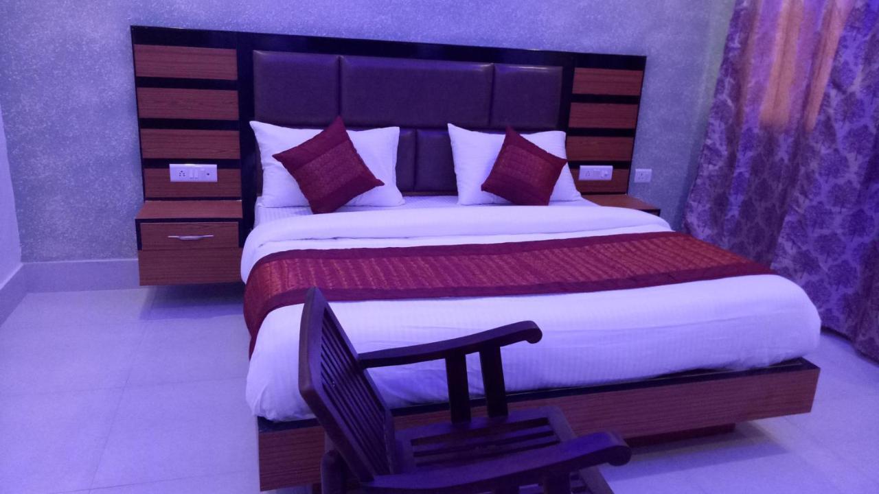 Capital O 13310 Noida Suites Dış mekan fotoğraf