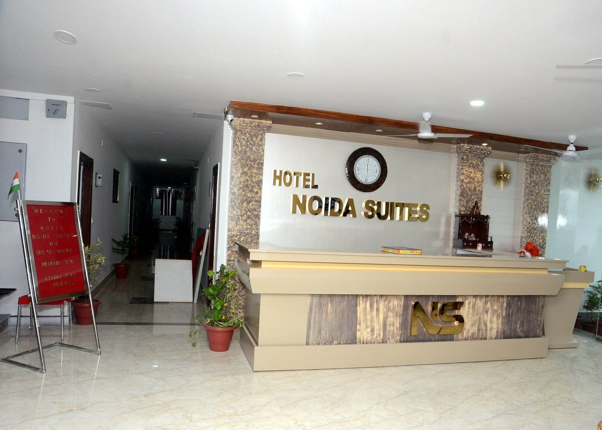 Capital O 13310 Noida Suites Dış mekan fotoğraf