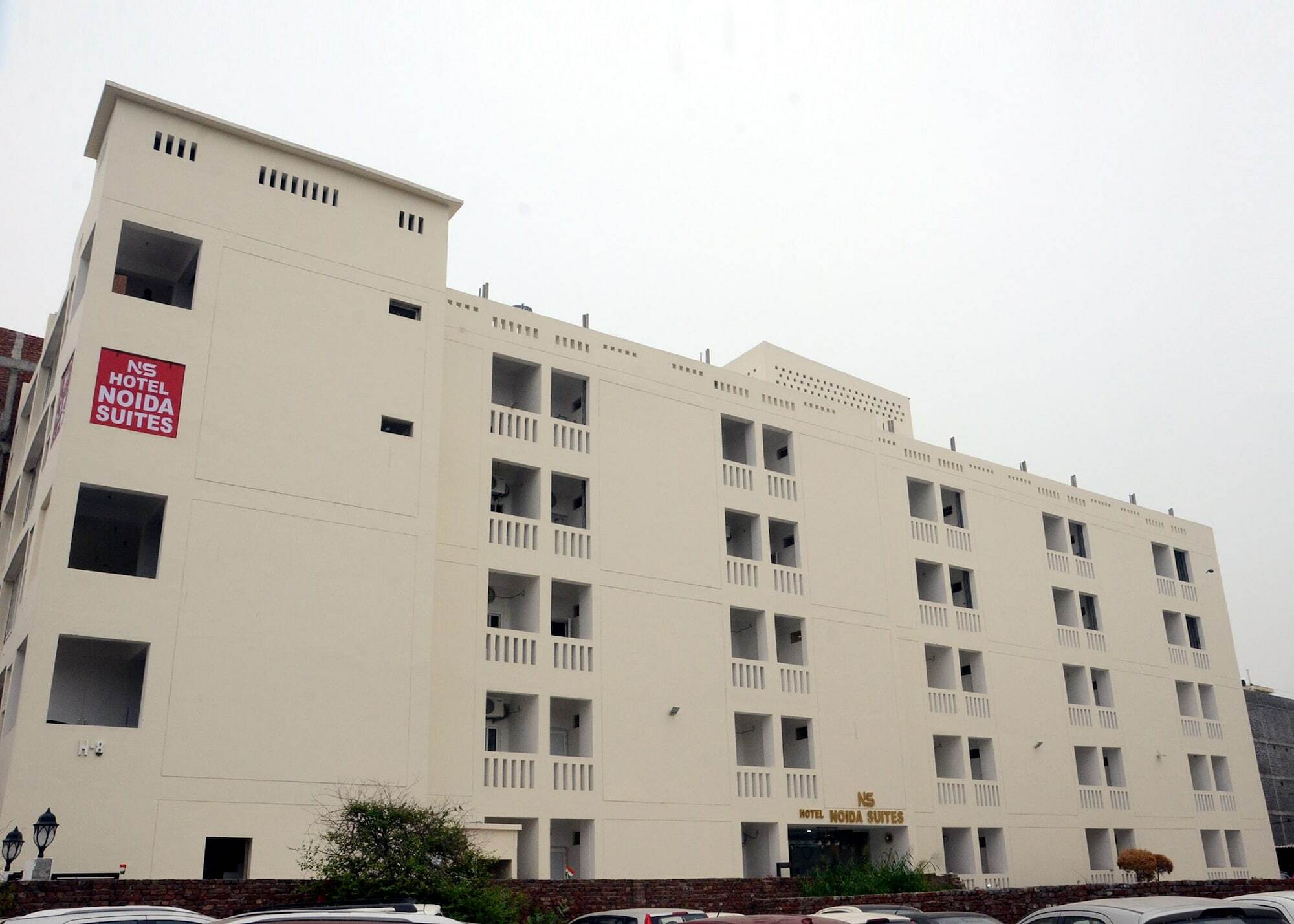 Capital O 13310 Noida Suites Dış mekan fotoğraf